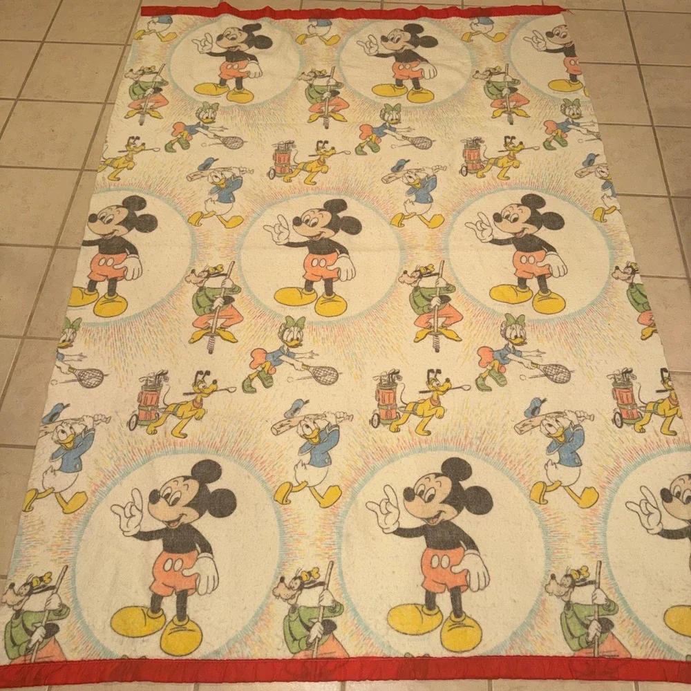 Vintage Disney Mickey Mouse Friends Sports Fleece Blanket Twin 80s 90s Retro Red